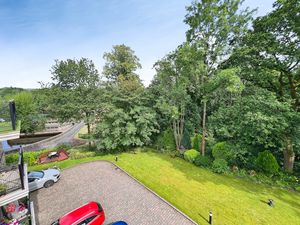 Gardens- click for photo gallery